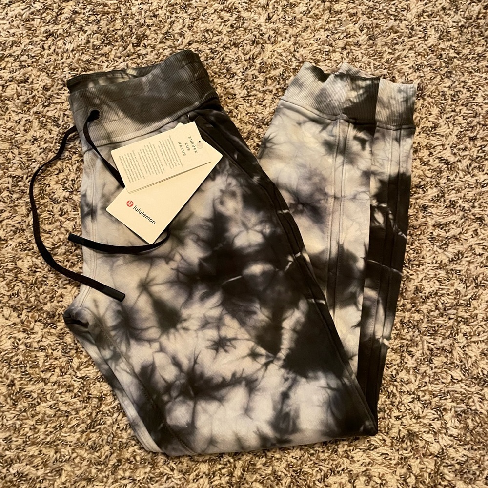 lululemon warm down jogger new with tag